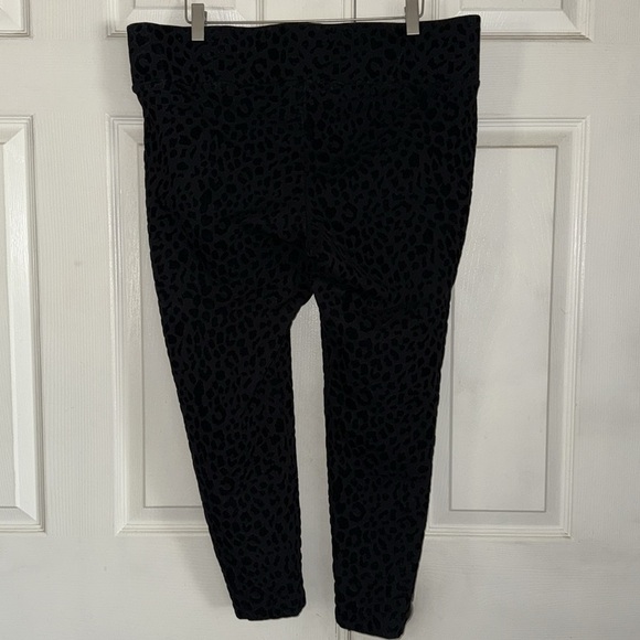 Torrid Crushed Velvet Animal Print Pull On Pixie Pants - Picture 4 of 7